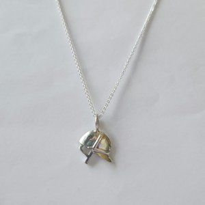 NWT 17" sterling silver with polo hat charm, pendant necklace.  925 stamped.